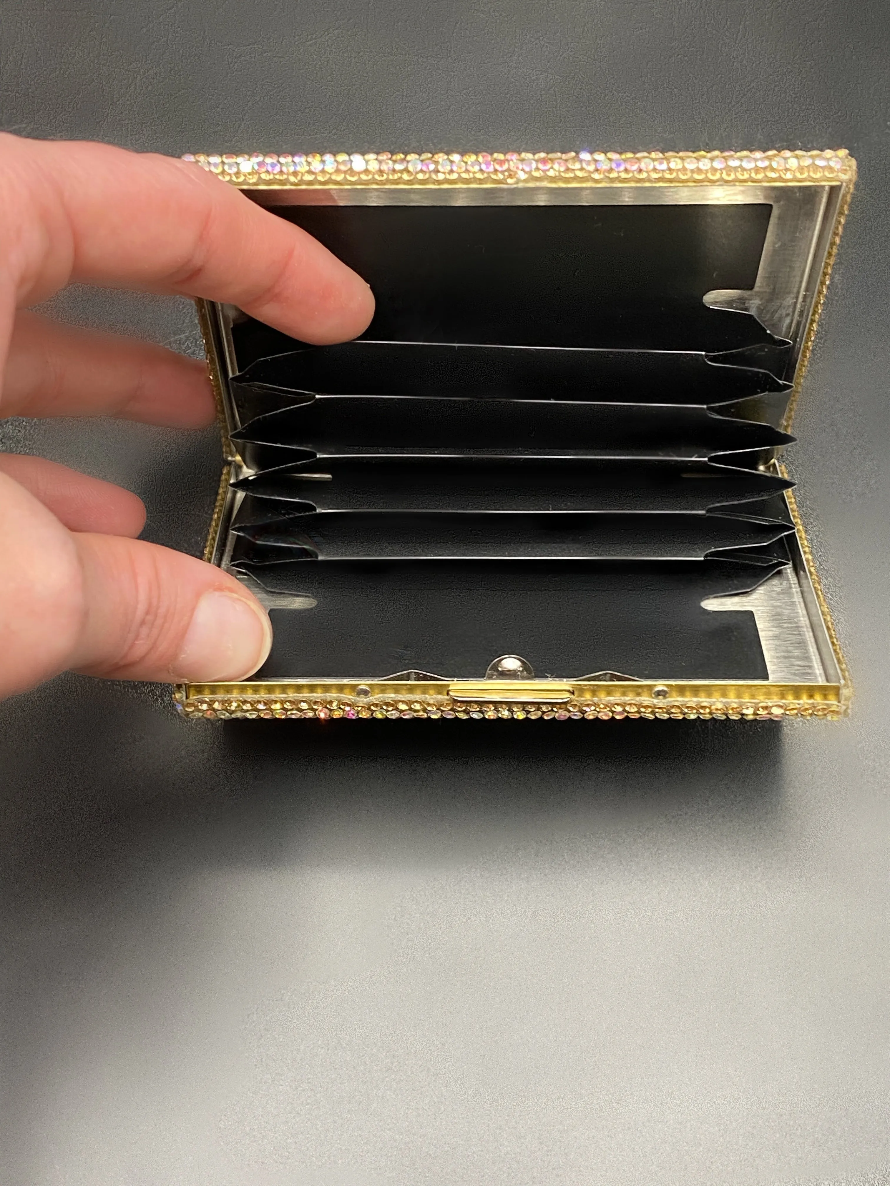 AB Linear Card Holder