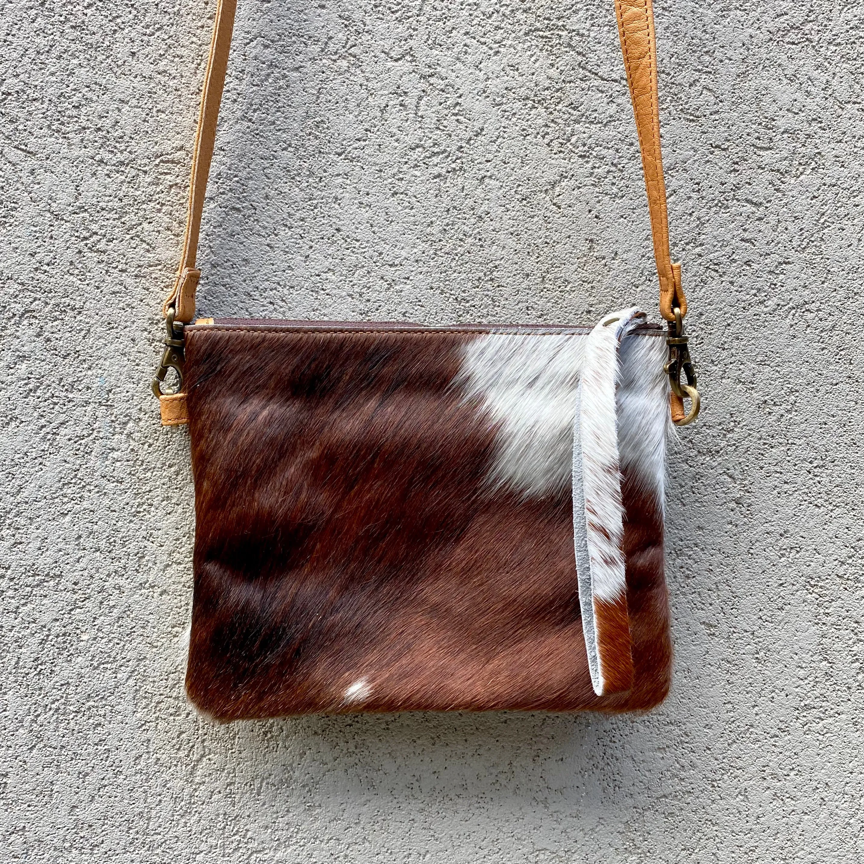 Bella Cowhide Crossbody Clutch Bag - Dark Tan White