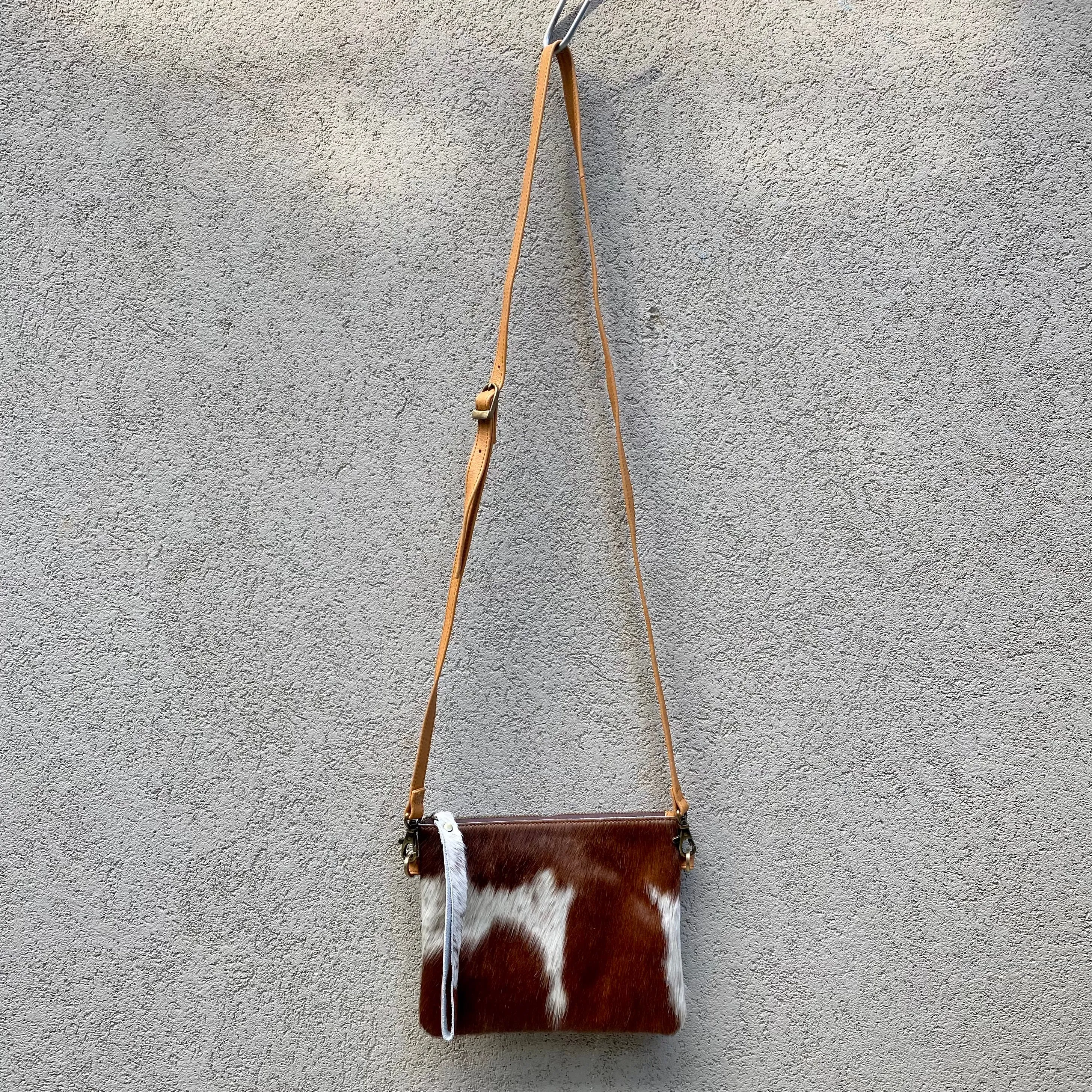Bella Cowhide Crossbody Clutch Bag - Dark Tan White
