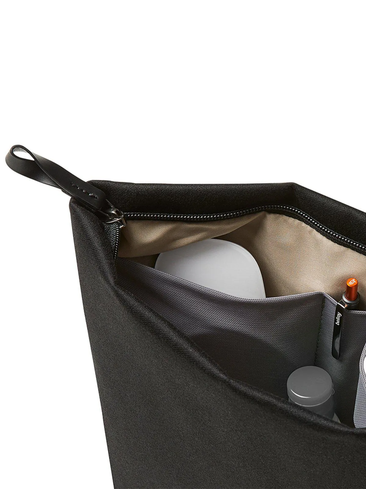 Bellroy Standing Pouch Plus Melbourne Black