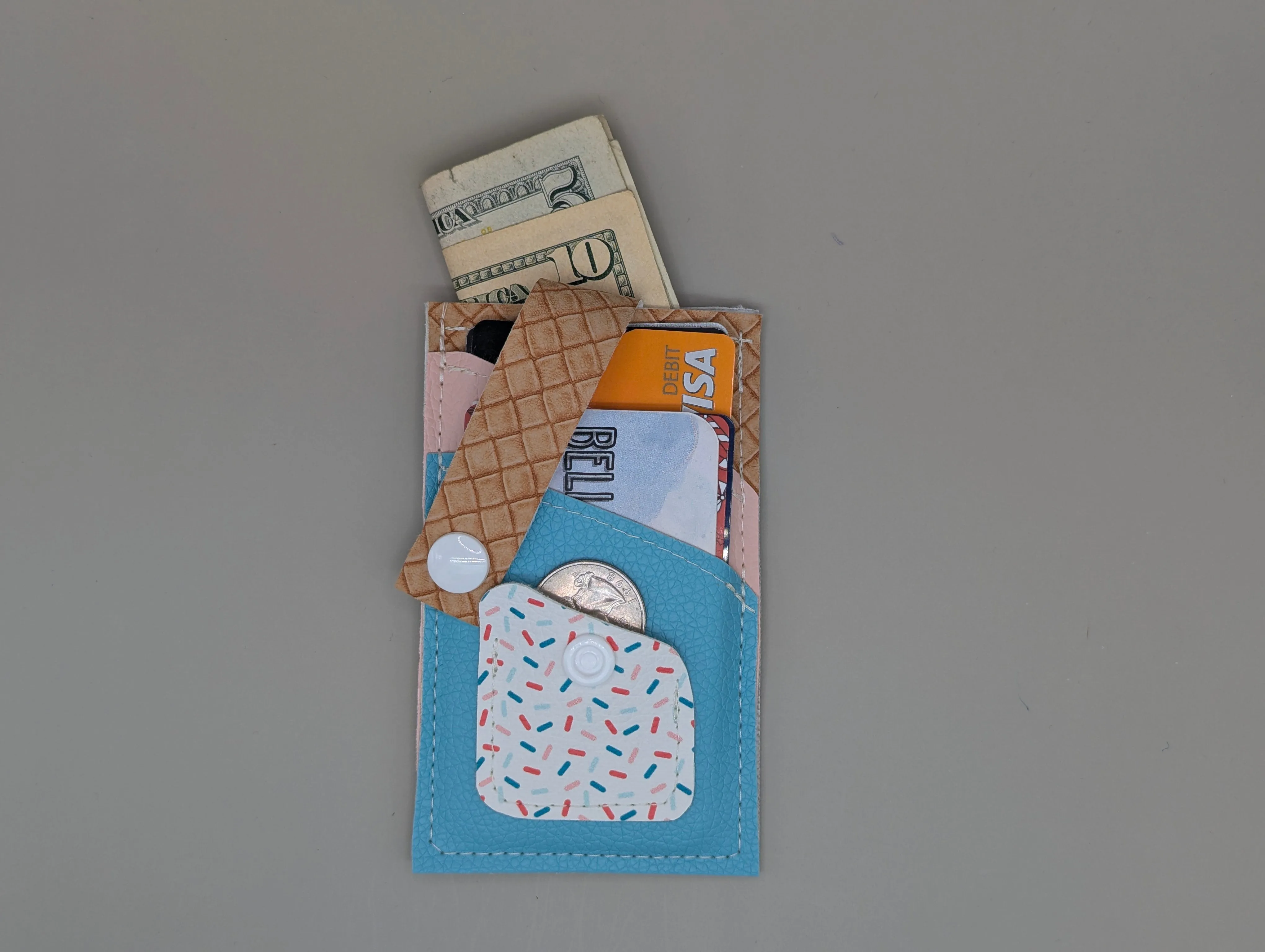 Card wallet /w coin pocket- Blue sprinkle cone