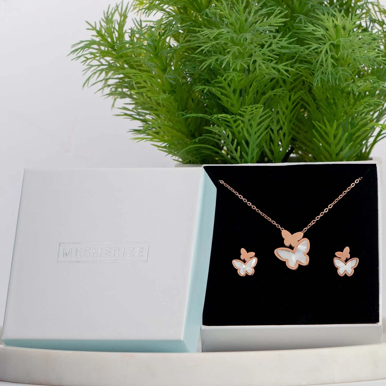 Dual Butterfly Mother of Pearl Necklace