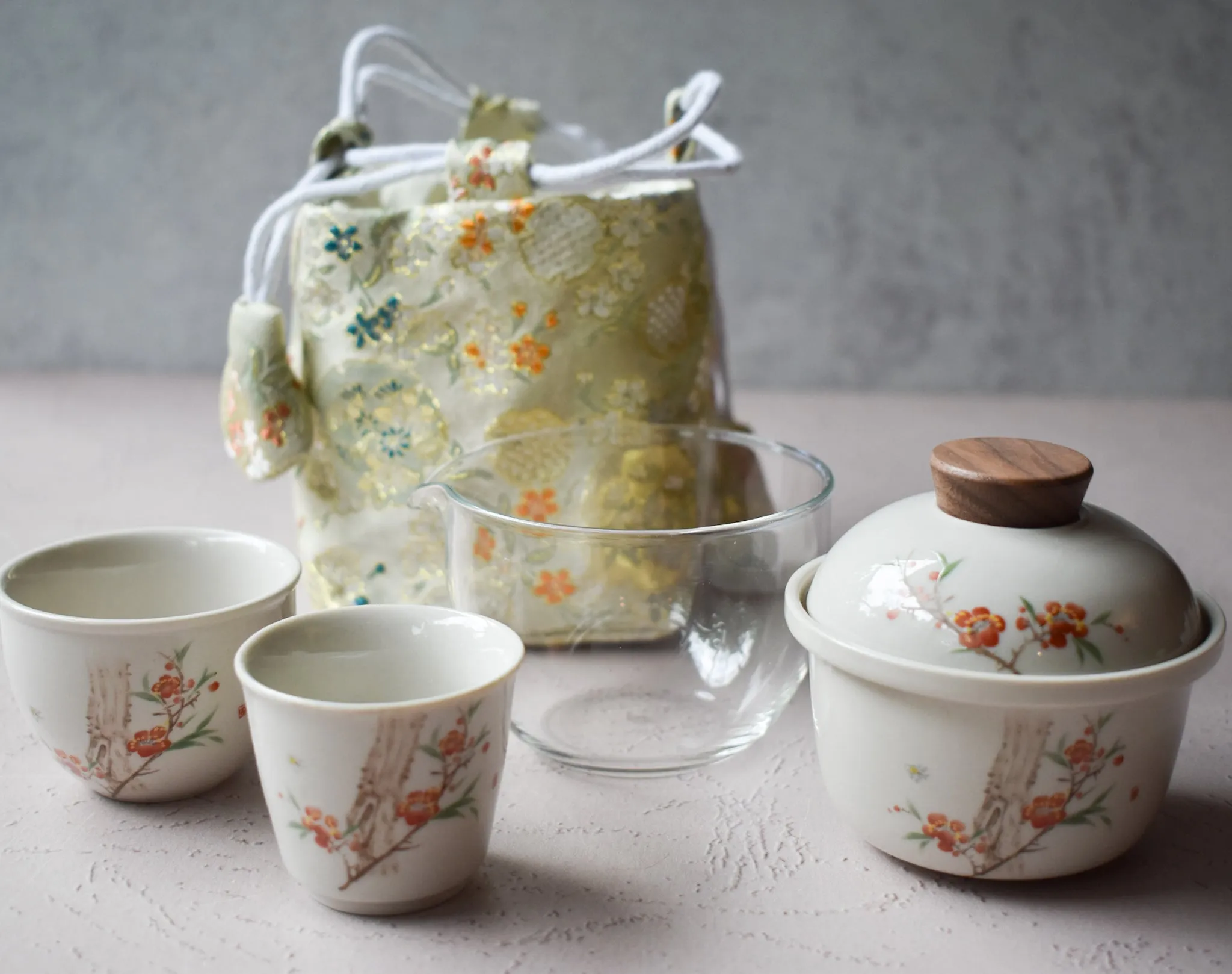 Floral Traveling Tea Set w/Carrying Bag