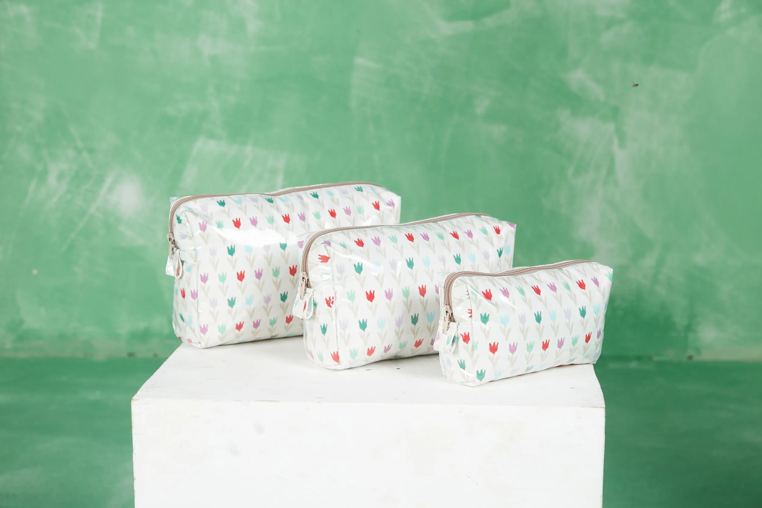 GOGO COSMETIC BAG TULIP MULTI