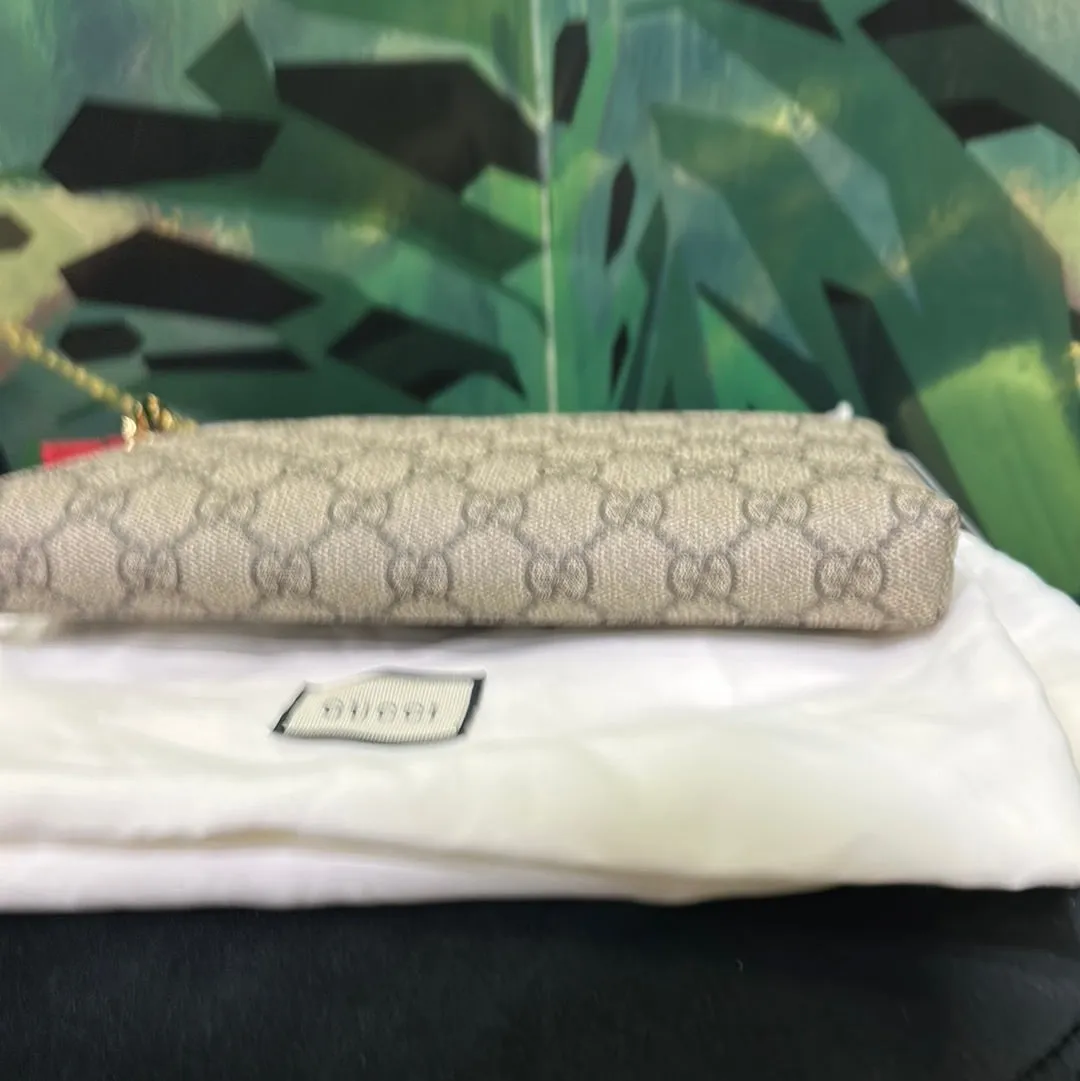 Gucci GG Supreme Pouchette Embroidered Snake and Heart on Chain