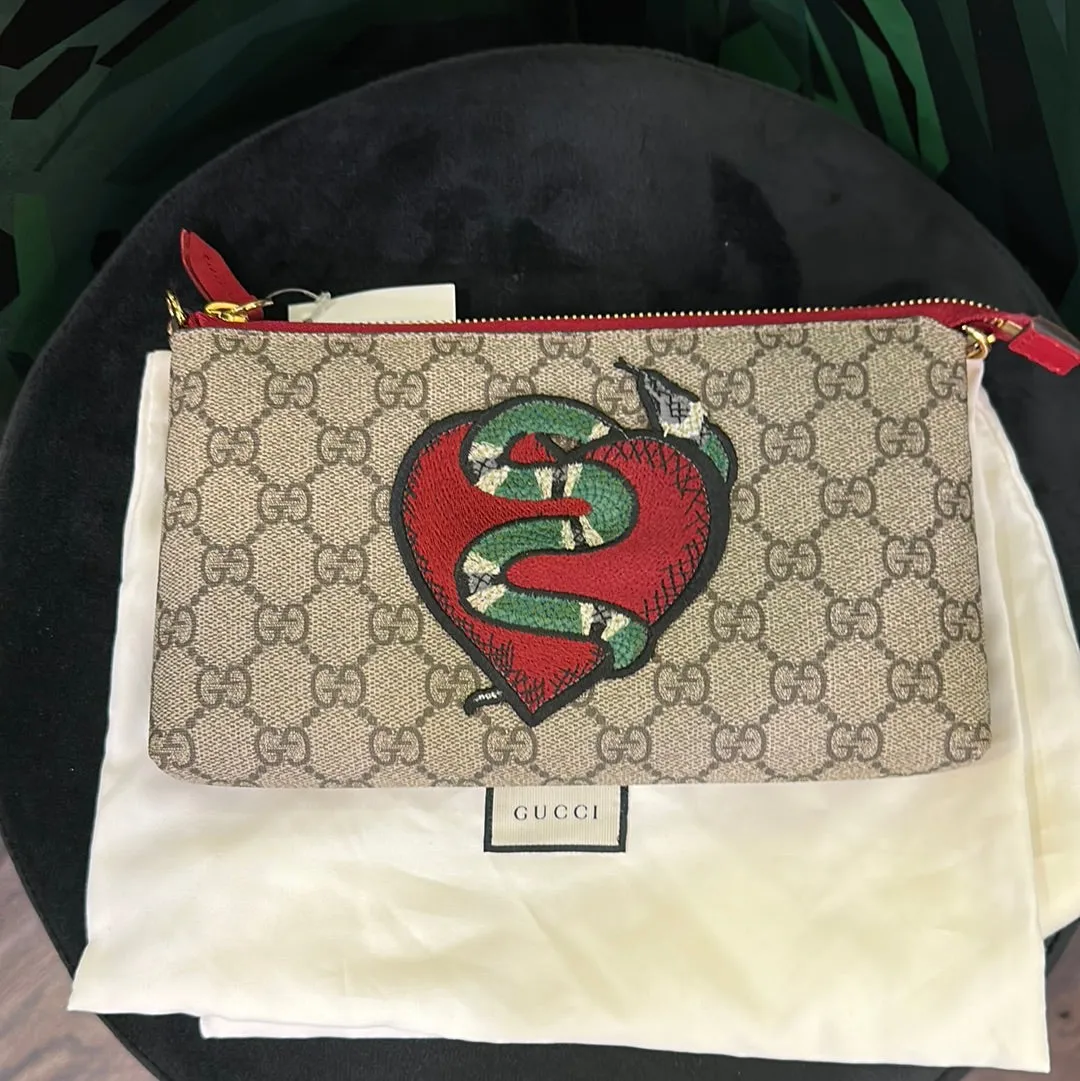 Gucci GG Supreme Pouchette Embroidered Snake and Heart on Chain