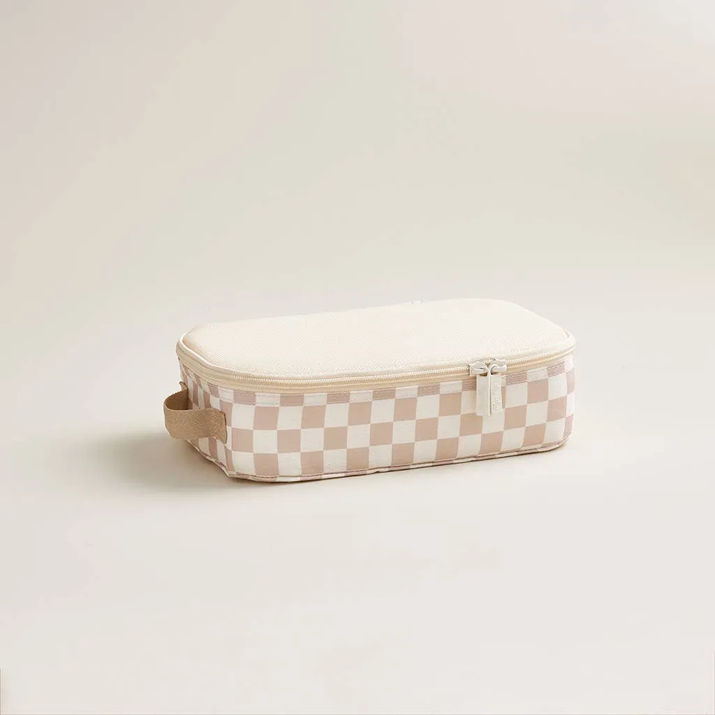 Itzy Ritzy - Pack Like a Boss™ Packing Cubes  Taupe Checkerboard