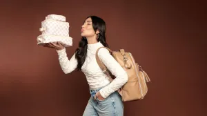 Itzy Ritzy - Pack Like a Boss™ Packing Cubes  Taupe Checkerboard