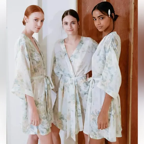 Jenny Yoo Isabella Robe Size Large Bridesmaid Robe Wedding Robe