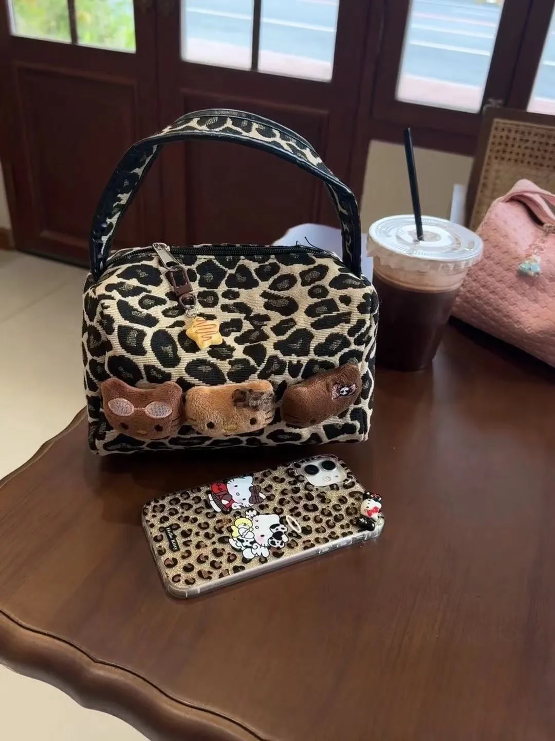 Leopard Print Niche Black-Skinned Kitty Cosmetic Bag - New Style, High-End, Large Capacity, Portable Handheld Makeup and Toiletry Storage Bag C-241128-2
