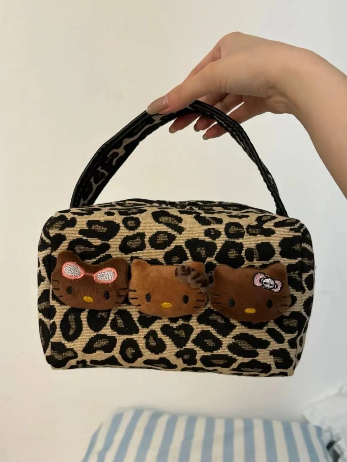 Leopard Print Niche Black-Skinned Kitty Cosmetic Bag - New Style, High-End, Large Capacity, Portable Handheld Makeup and Toiletry Storage Bag C-241128-2
