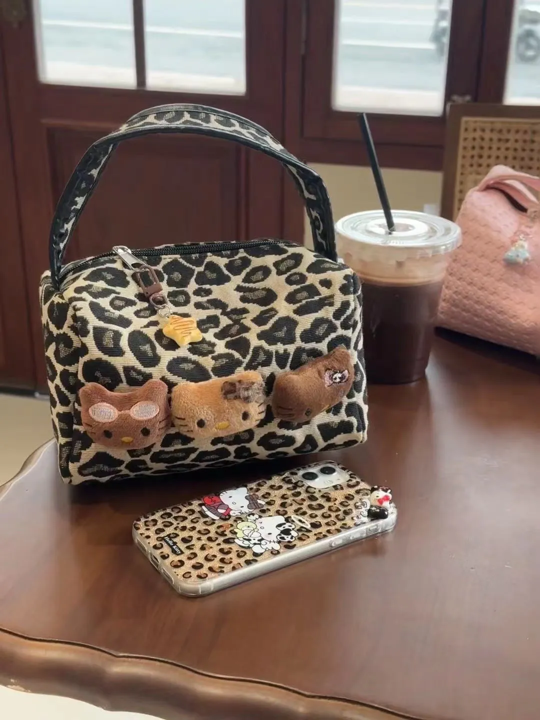 Leopard Print Niche Black-Skinned Kitty Cosmetic Bag - New Style, High-End, Large Capacity, Portable Handheld Makeup and Toiletry Storage Bag C-241128-2