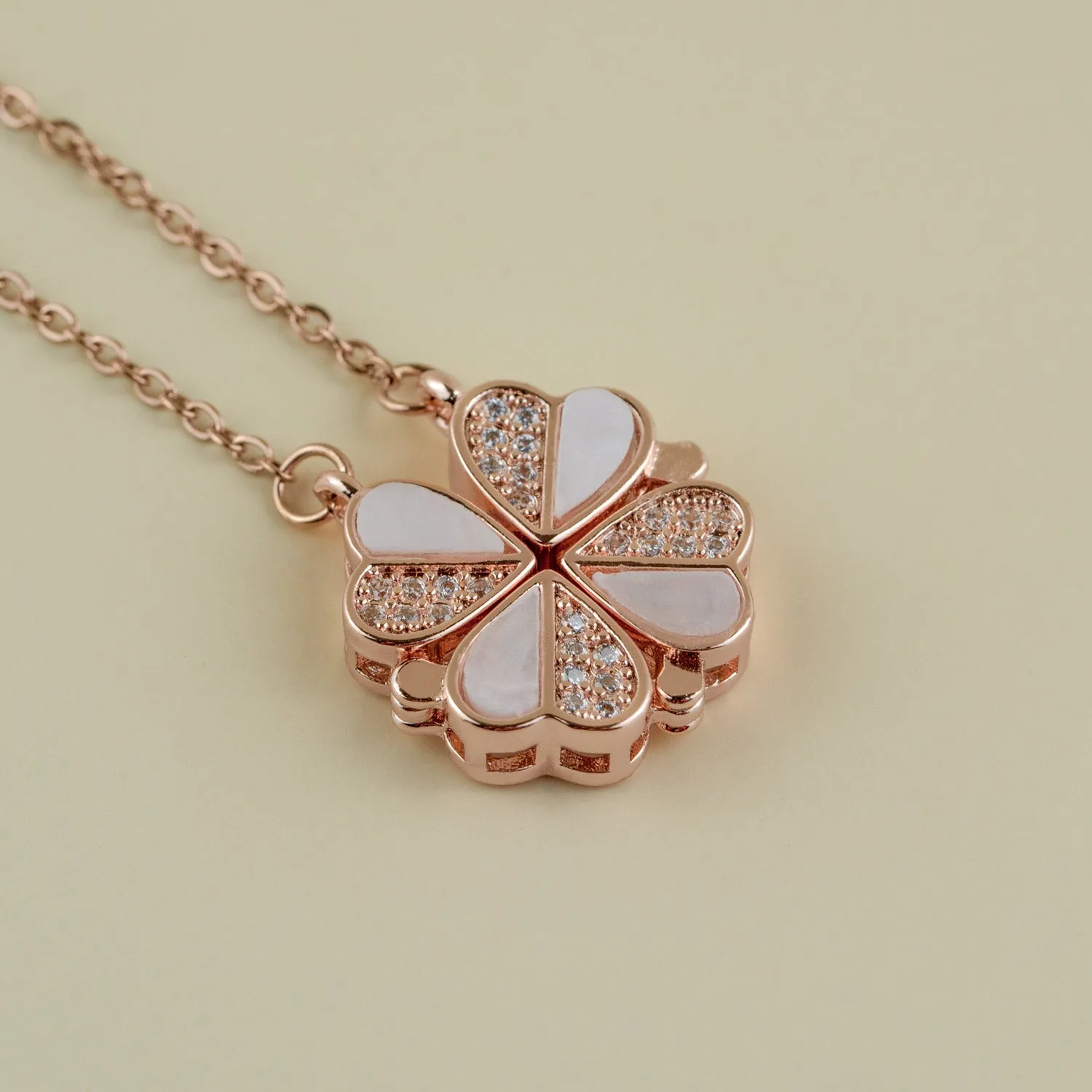 Mother of Pearl Magnetic Clover Heart Necklace