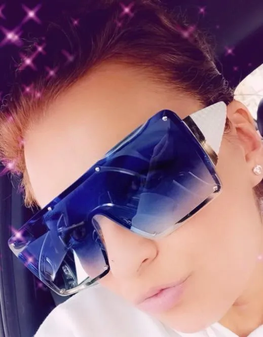 OVER SIZED DIVA SUNGLASSES