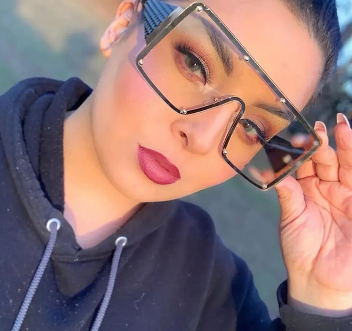 OVER SIZED DIVA SUNGLASSES