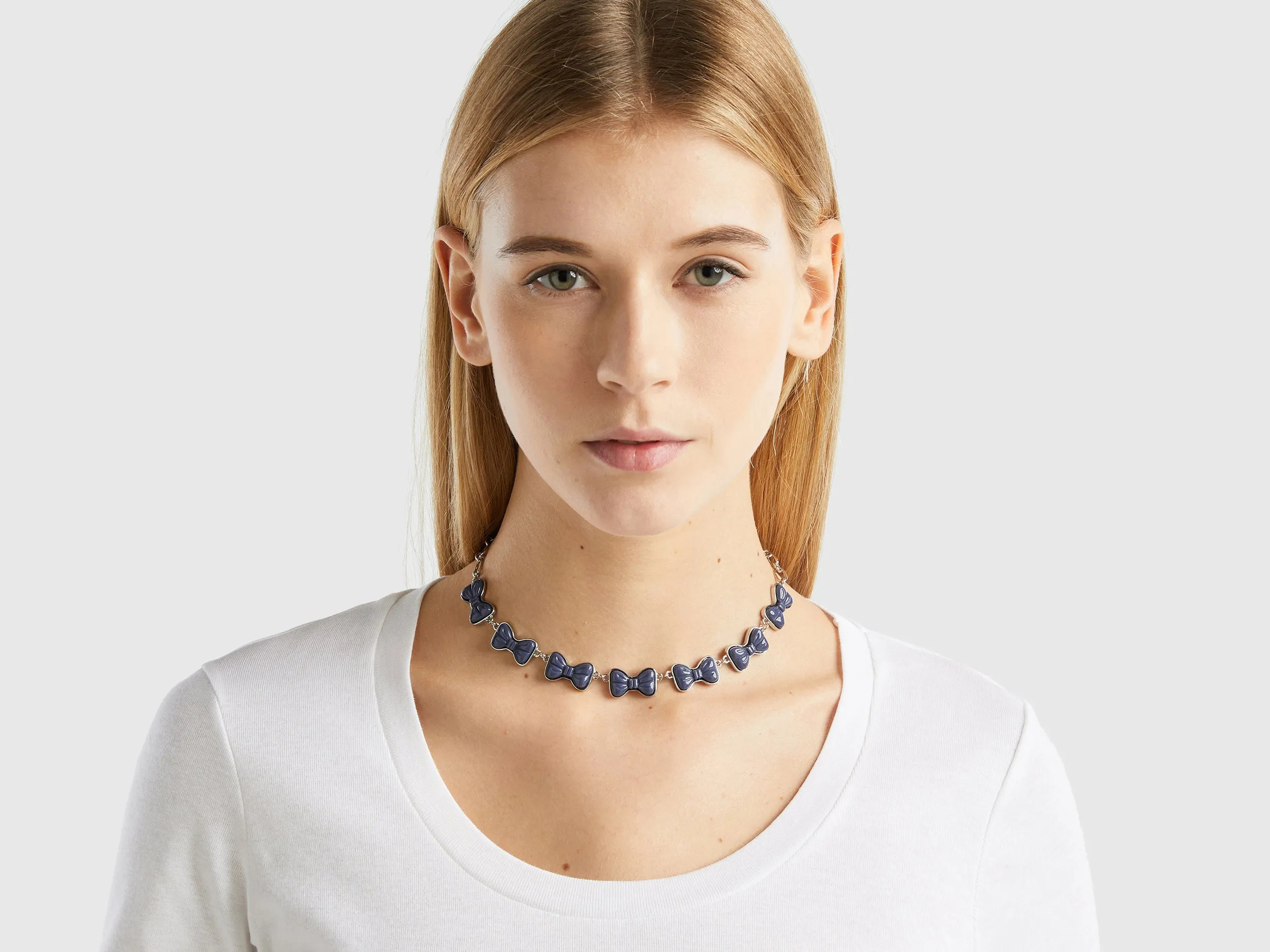 Patterned Clasp Necklace