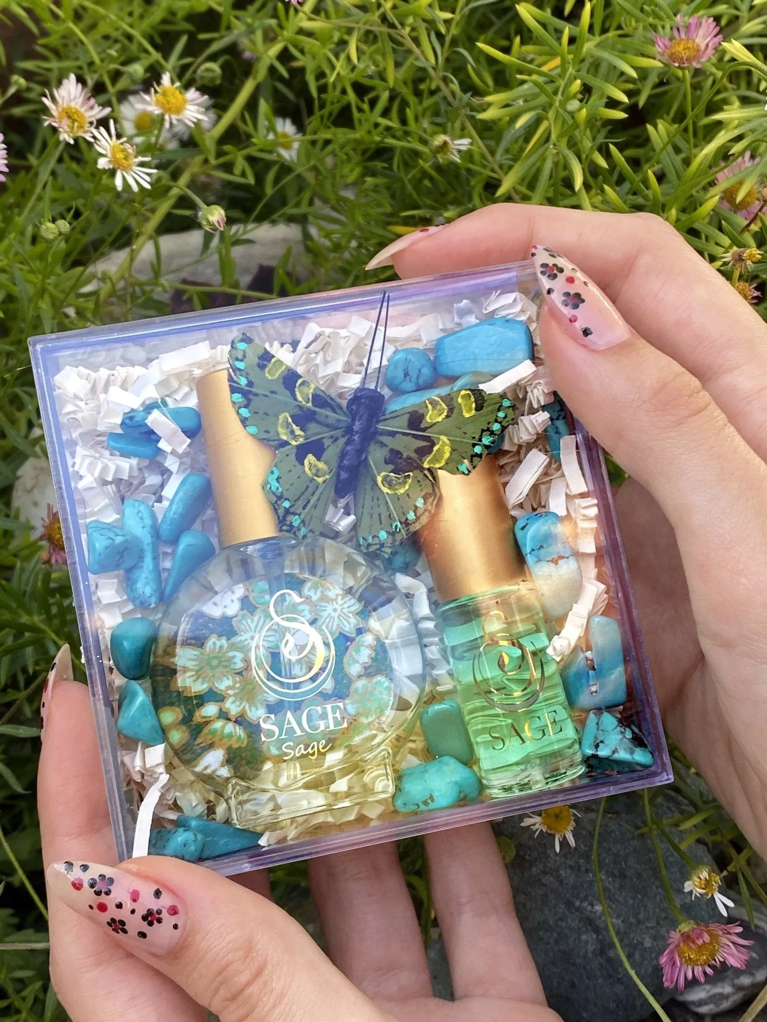 Secret Garden INDULGE Gift Set ~ 1/2 oz Organic Eau de Toilette Mini & 1/8 oz Perfume Oil Concentrate Roll-On with Gemstones