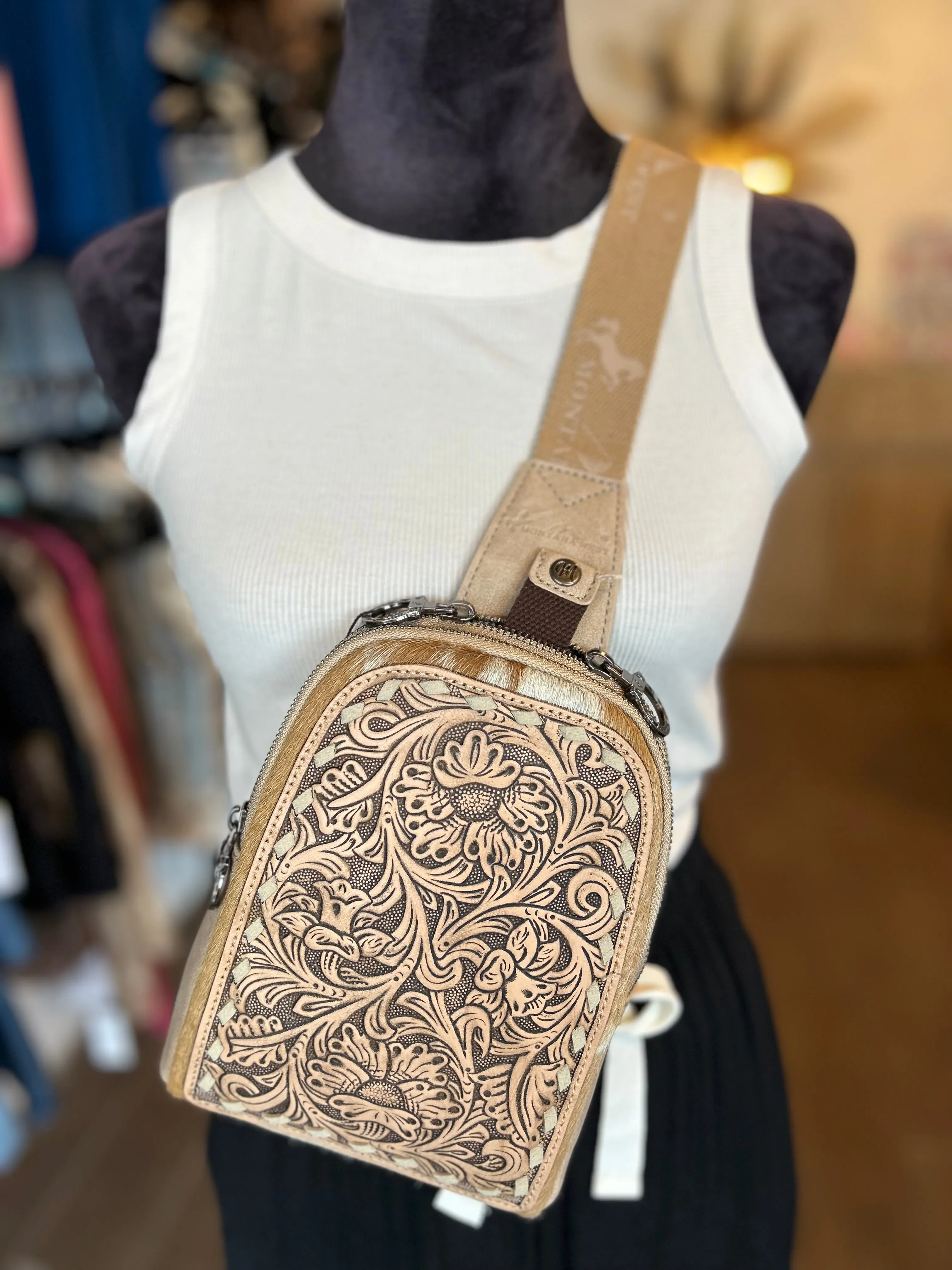 The Bandita Crossbody |Tan|
