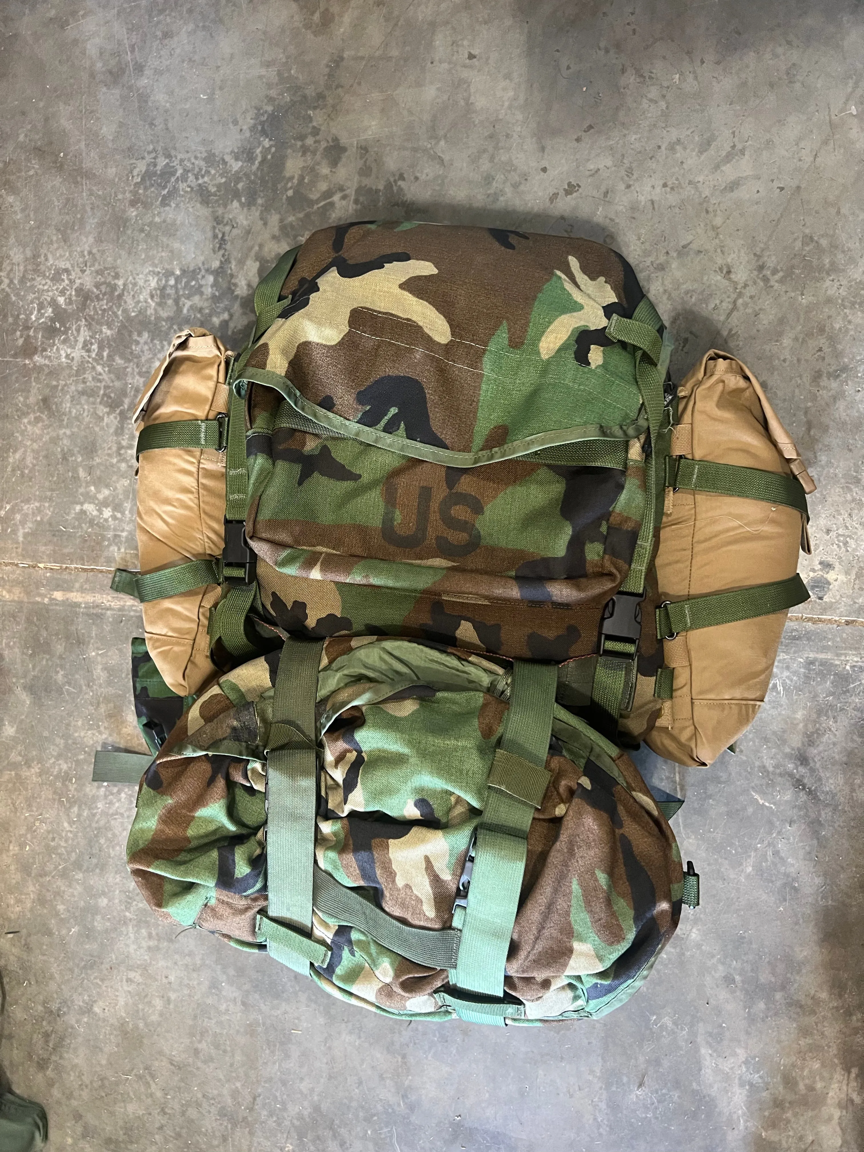 USGI MOLLE-ii M81 Rucksack and Components - Used
