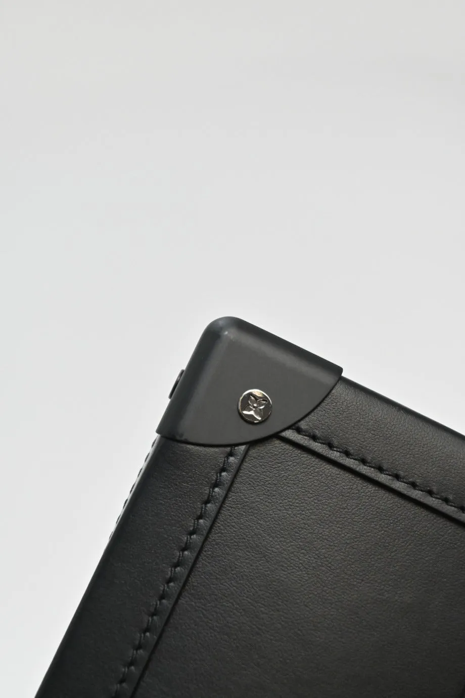 [WB5727] Louis Vuitton | Cross-Body Bag